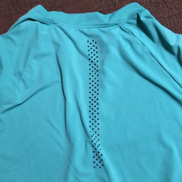 Baleaf running shirt large with pockets and reflective places - Picture 8 of 11